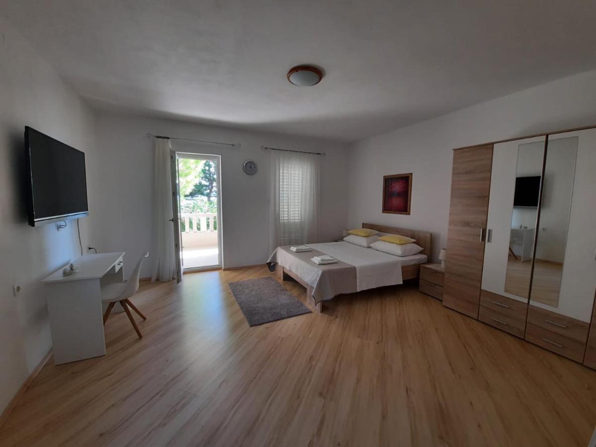 Apartmani Sruk Sukošan Zewnętrze zdjęcie