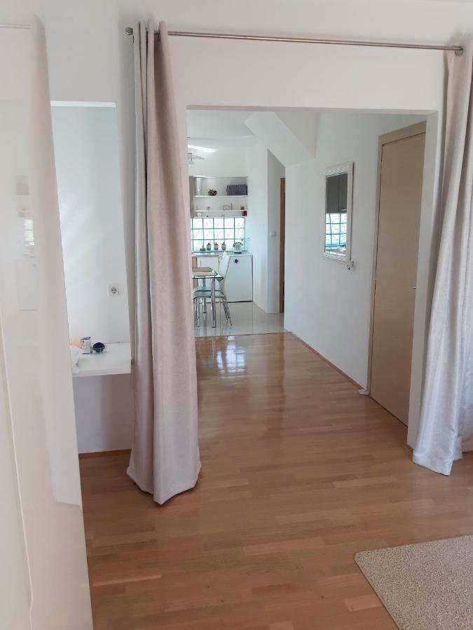 Apartmani Sruk Sukošan Zewnętrze zdjęcie